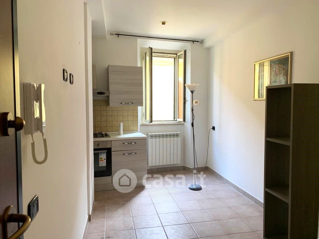 Appartamento in Vendita in Via Albrizi a Velletri