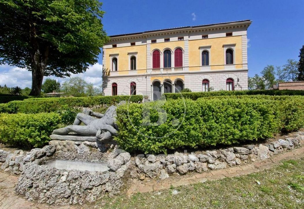 Villa in Vendita in SS6 83 a Siena