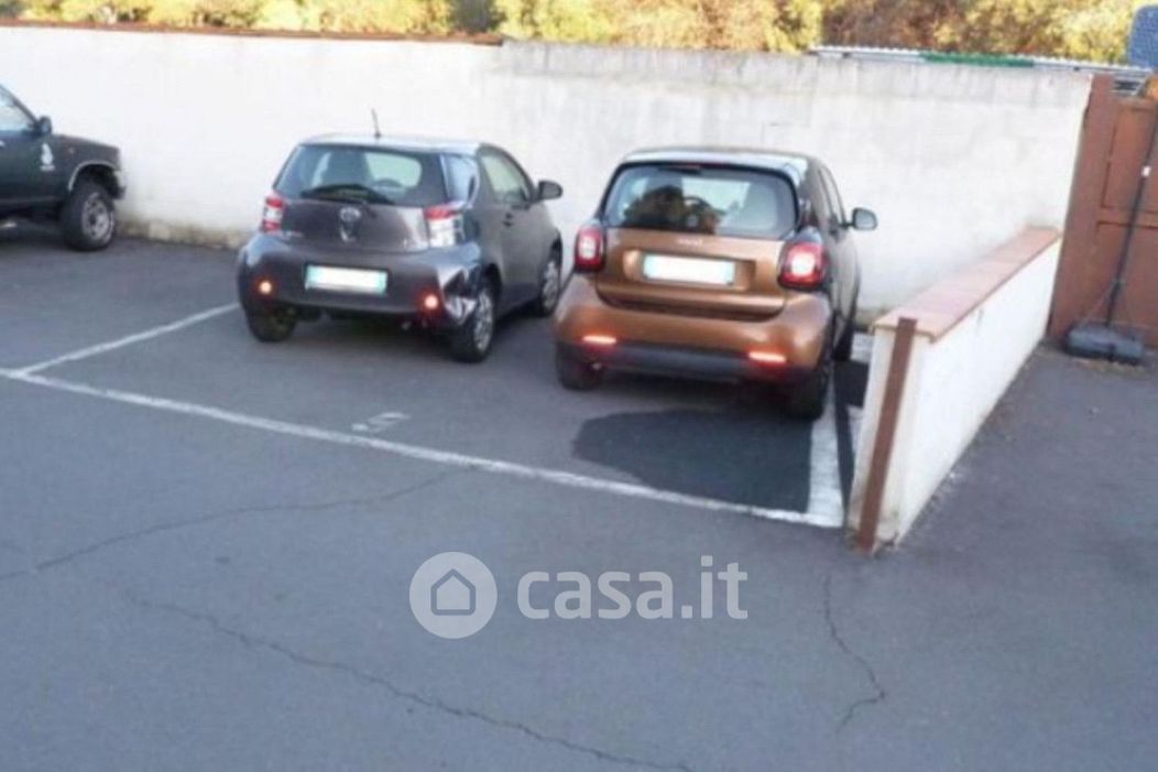 Garage/Posto auto in Vendita in Via Scala 81 a San Gregorio di Catania