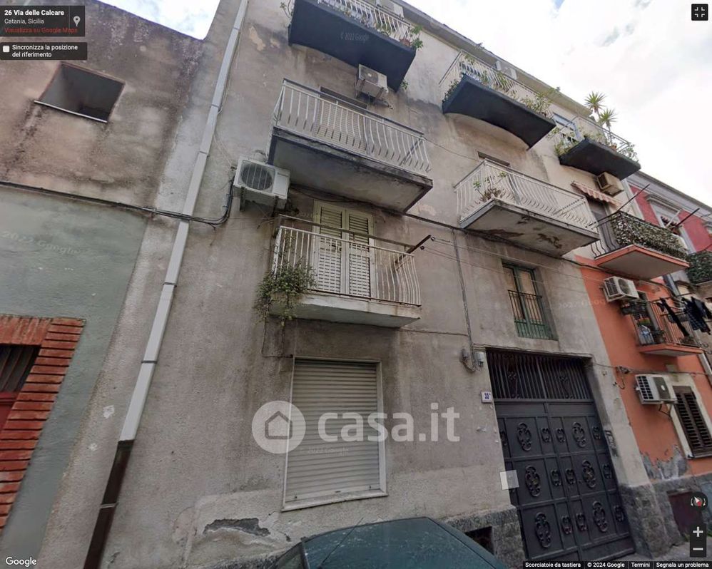 Appartamento in Vendita in Via delle Calcare 33 a Catania