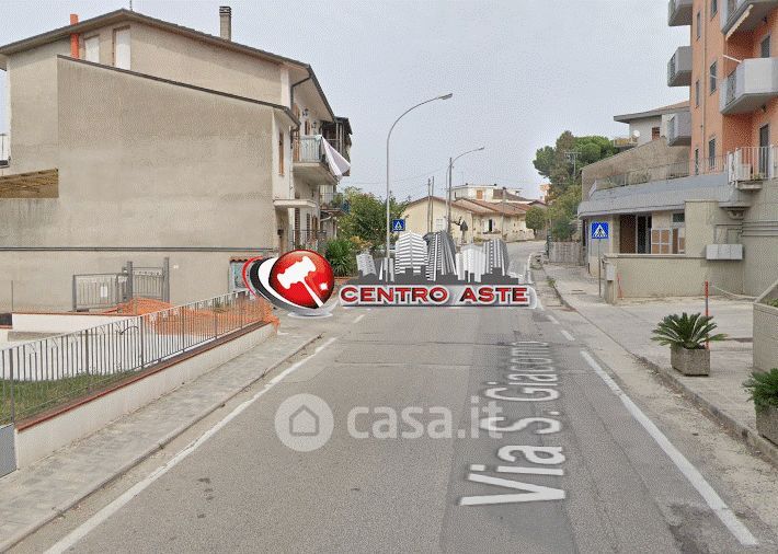 Garage/Posto auto in Vendita in Via San Giacomo a San Giorgio del Sannio