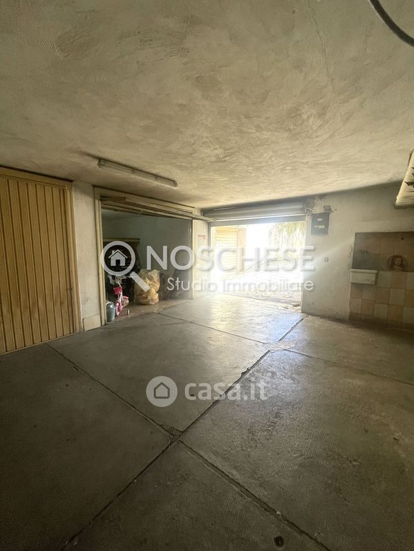 Garage/Posto auto in Vendita in Via TRIESTE a Pontecagnano Faiano