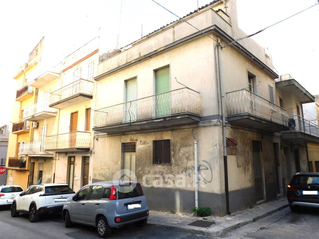 Casa indipendente in Vendita in Via Sant'Anna a Ragusa