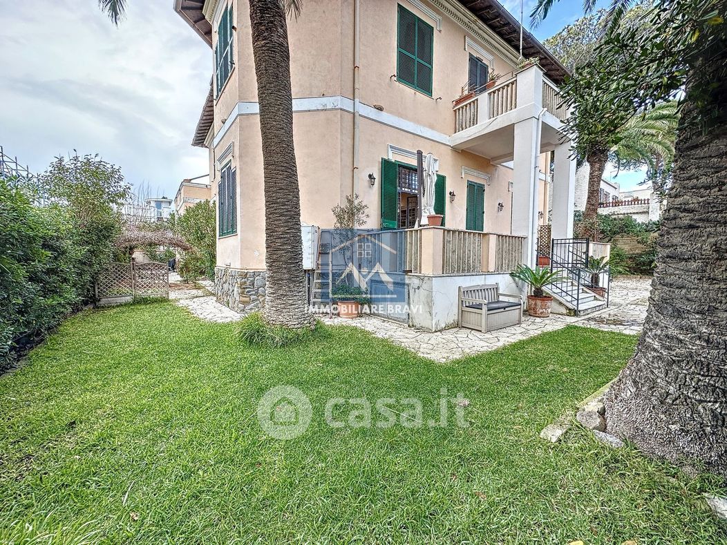 Appartamento in Affitto in Via cavour 4 a Santa Marinella