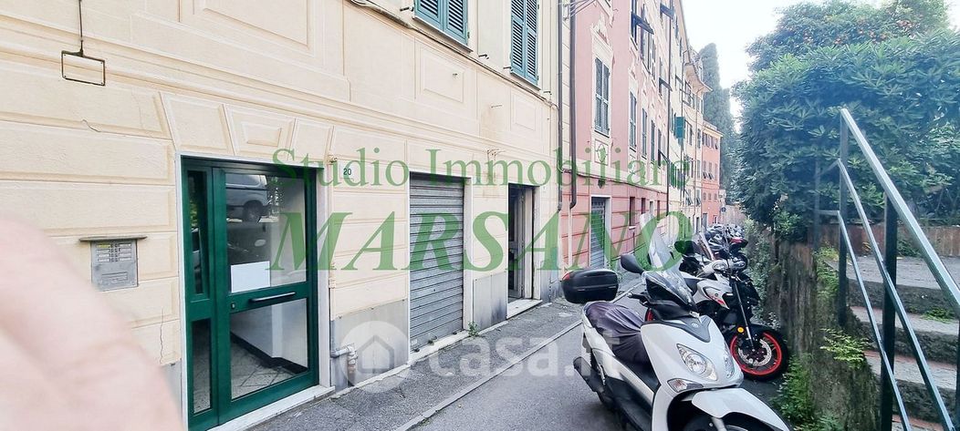 Negozio/Locale commerciale in Affitto in Via Oberdan a Genova