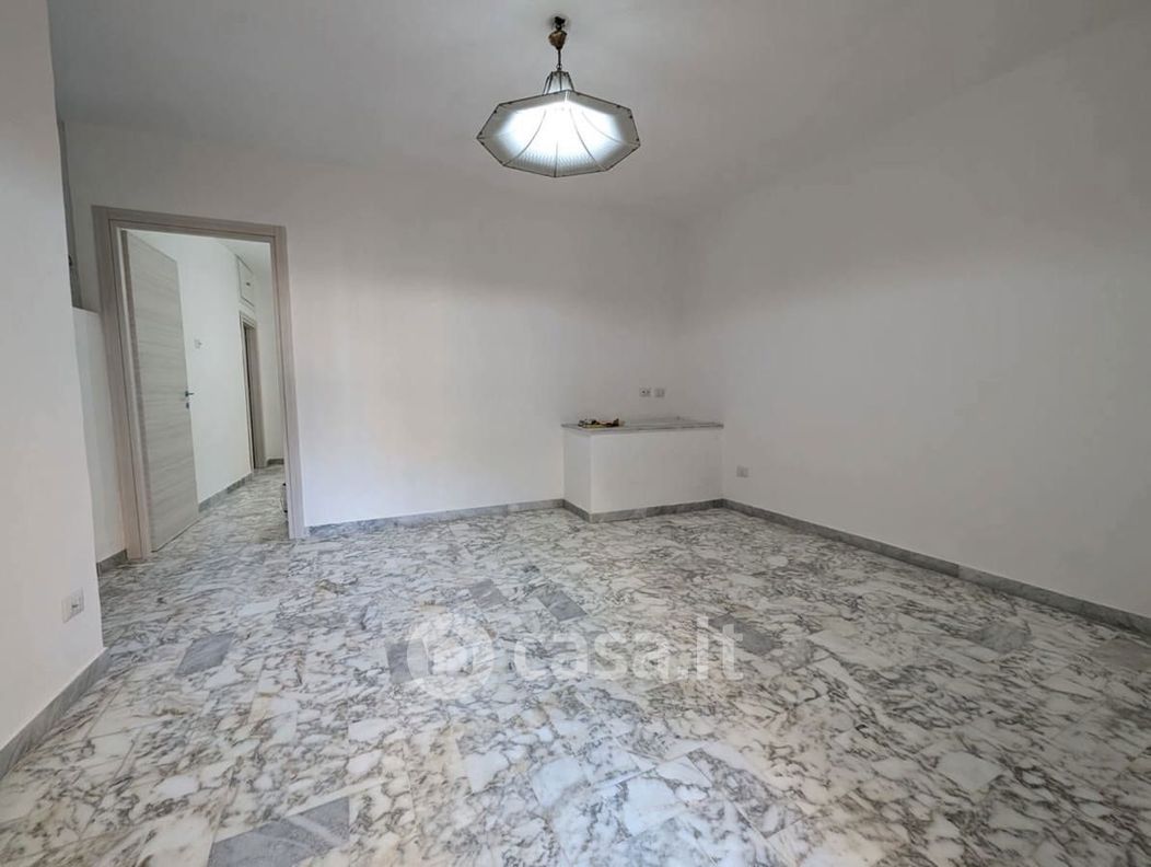 Appartamento in Affitto in Via Ambrogio Greco a Bacoli