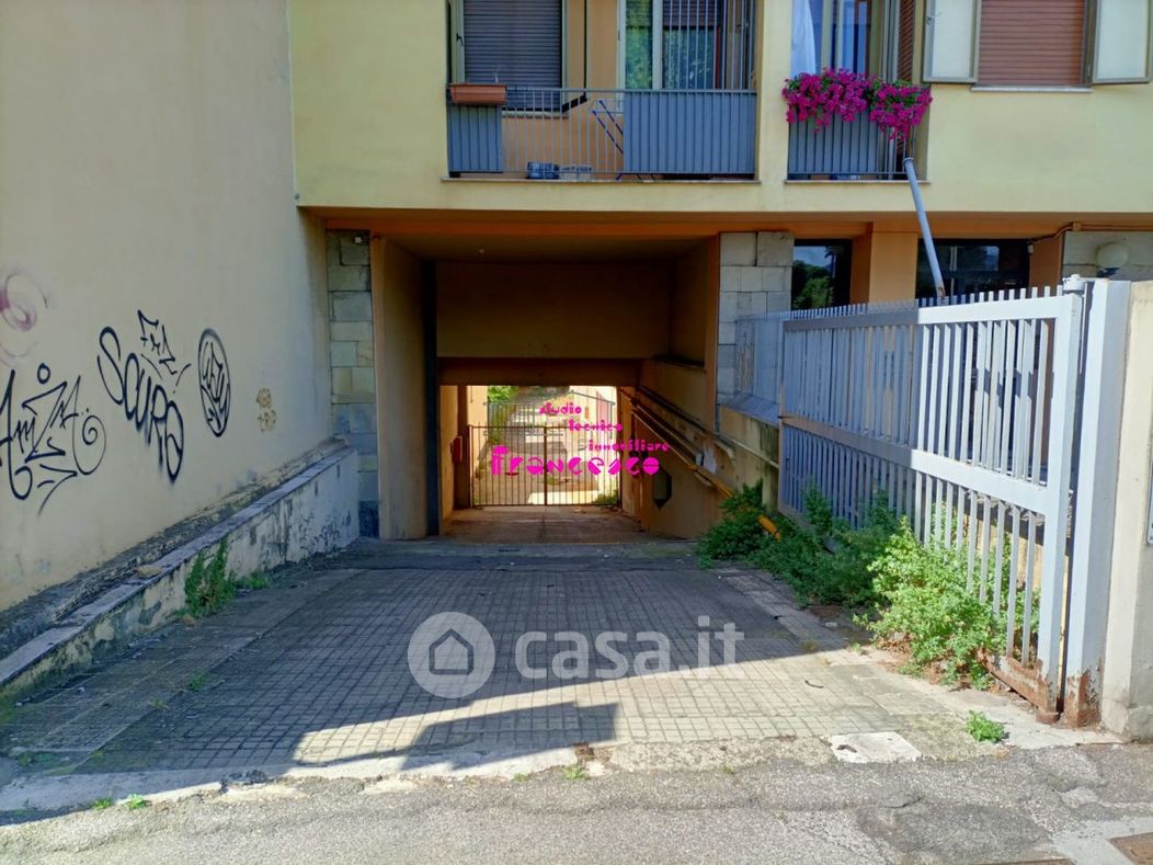 Garage/Posto auto in Vendita in Via Maragliano a Firenze