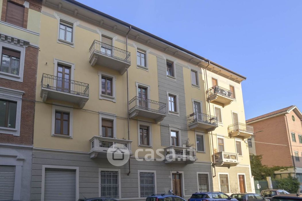 Appartamento in Vendita in Via Cuneo 50 a Torino