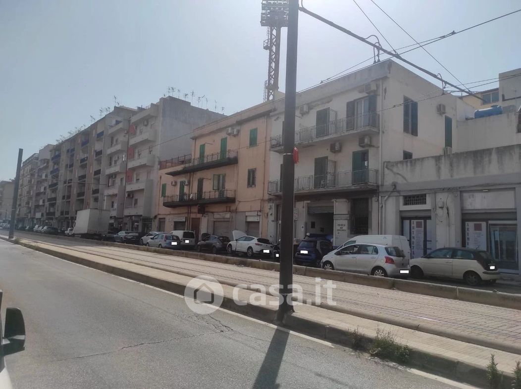 Negozio/Locale commerciale in Vendita in Via Uberto Bonino 8 a Messina