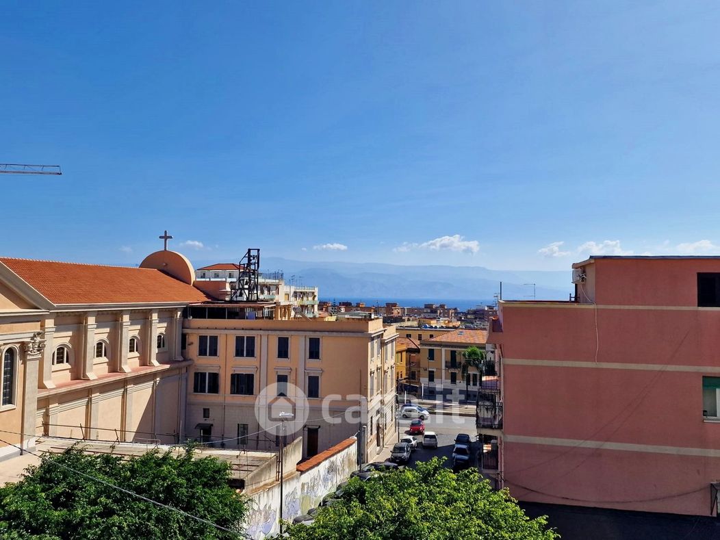 Appartamento in Vendita in Via XII APOSTOLI a Messina