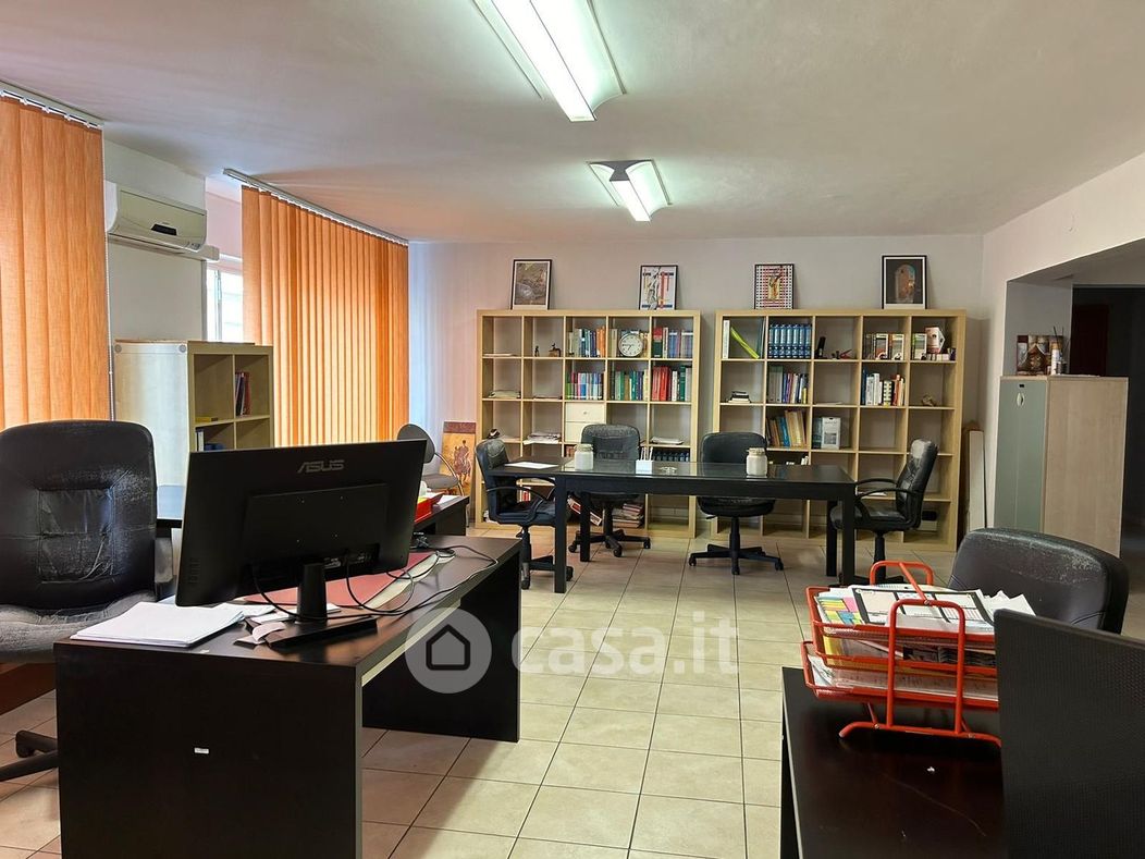 Ufficio in Affitto in Via Monte San Michele 23 a Cosenza