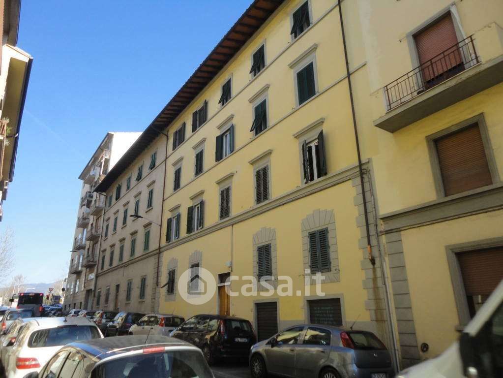 Appartamento in Vendita in Via di Santo Stefano in Pane 27 -25 a Firenze