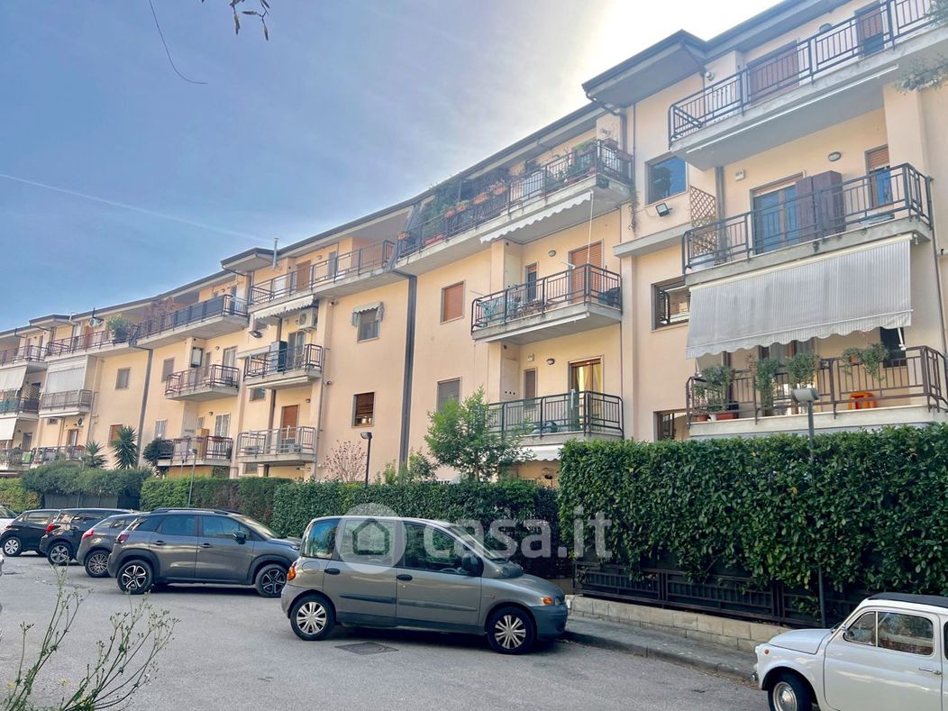 Appartamento in Vendita in Via Croce Rossa a Benevento