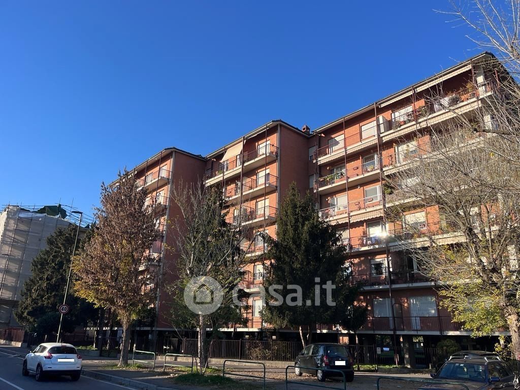 Appartamento in Vendita in Strada Castello di Mirafiori 123 a Torino
