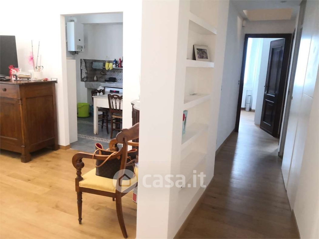 Appartamento in Affitto in Via Lucca a Genova