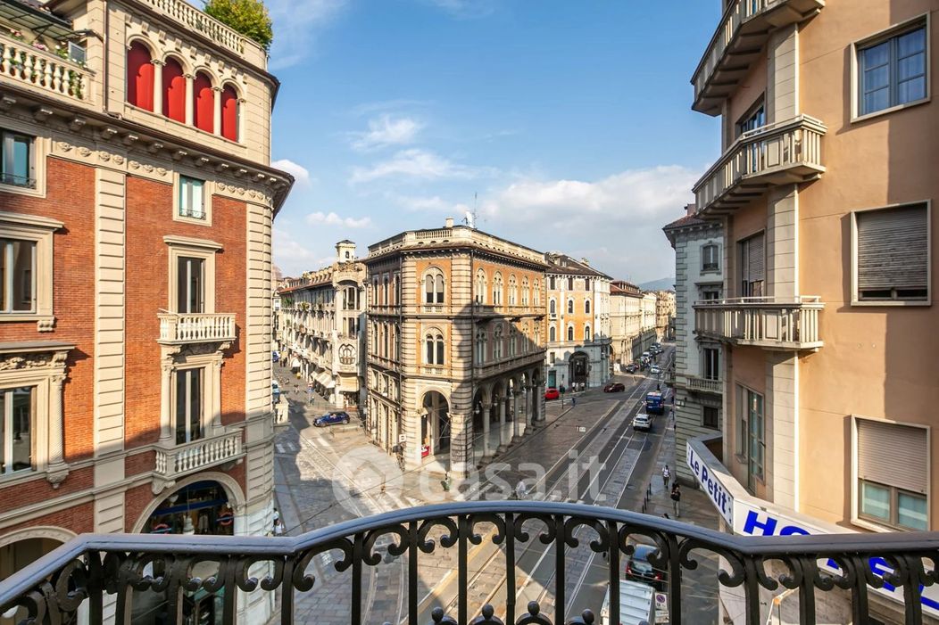 Appartamento in Vendita in Via San Francesco d'Assisi 22 a Torino
