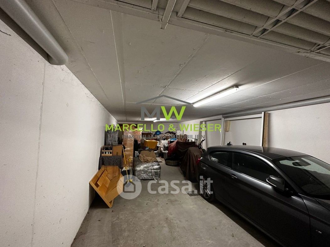Garage/Posto auto in Vendita in Enrico-Toti-Straße a Merano