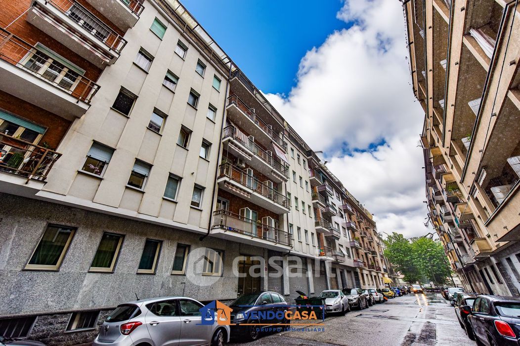 Appartamento in Vendita in Via Carlo Pizzorno 3 a Torino