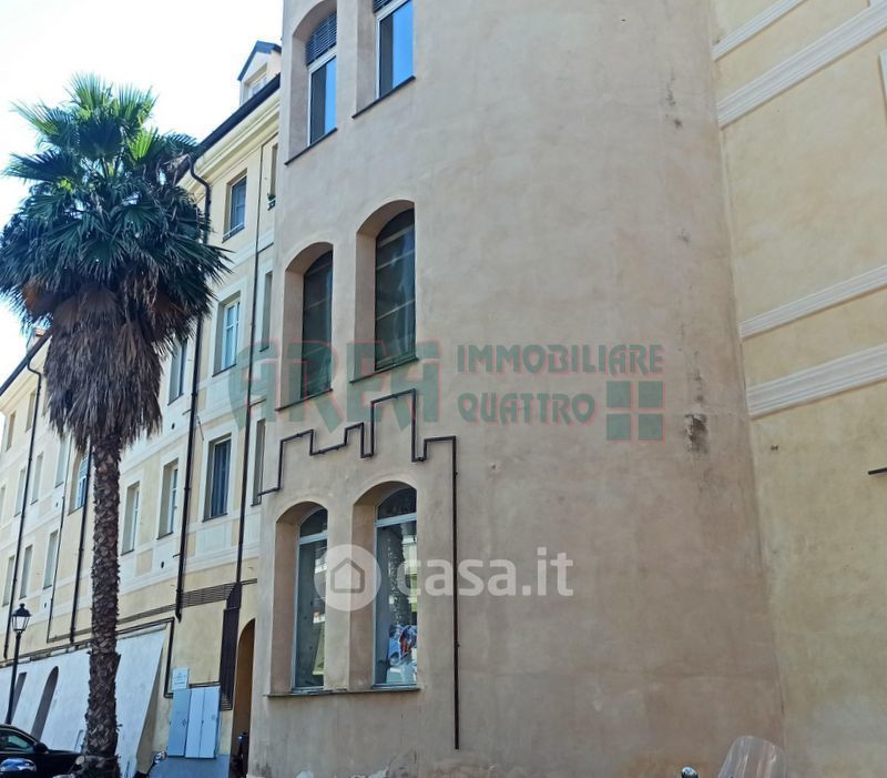 Appartamento in Vendita in Piazza San Francesco 14 a Imperia