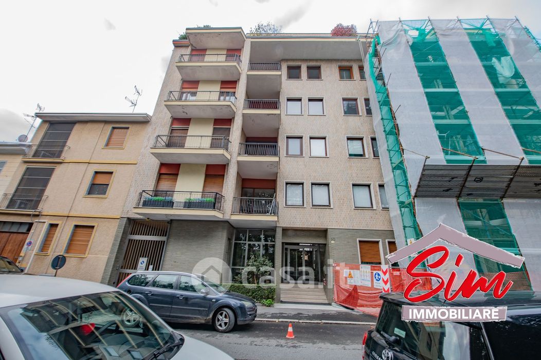 Appartamento in Vendita in Via Giacomo Battistini a Novara