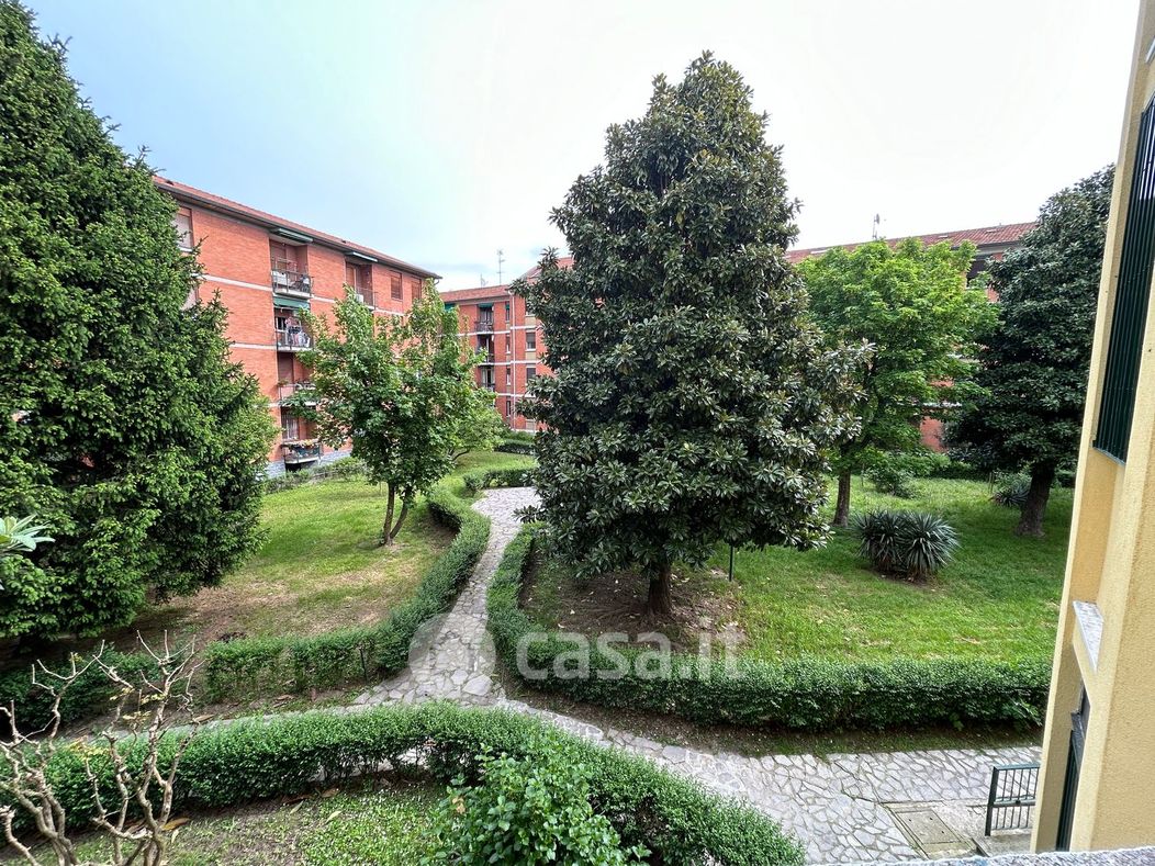 Appartamento in Vendita in Via Val Trompia a Milano