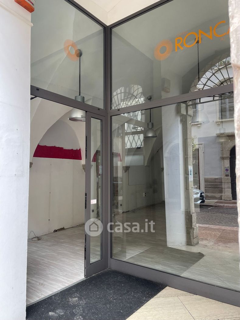 Negozio/Locale commerciale in Affitto in SAN PIETRO 68 a Trento
