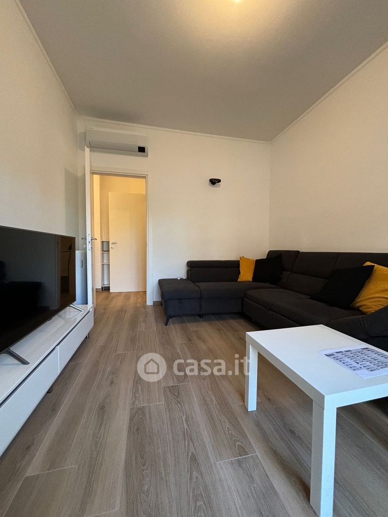 Appartamento in Affitto in Via Angelo Inganni 27 a Milano