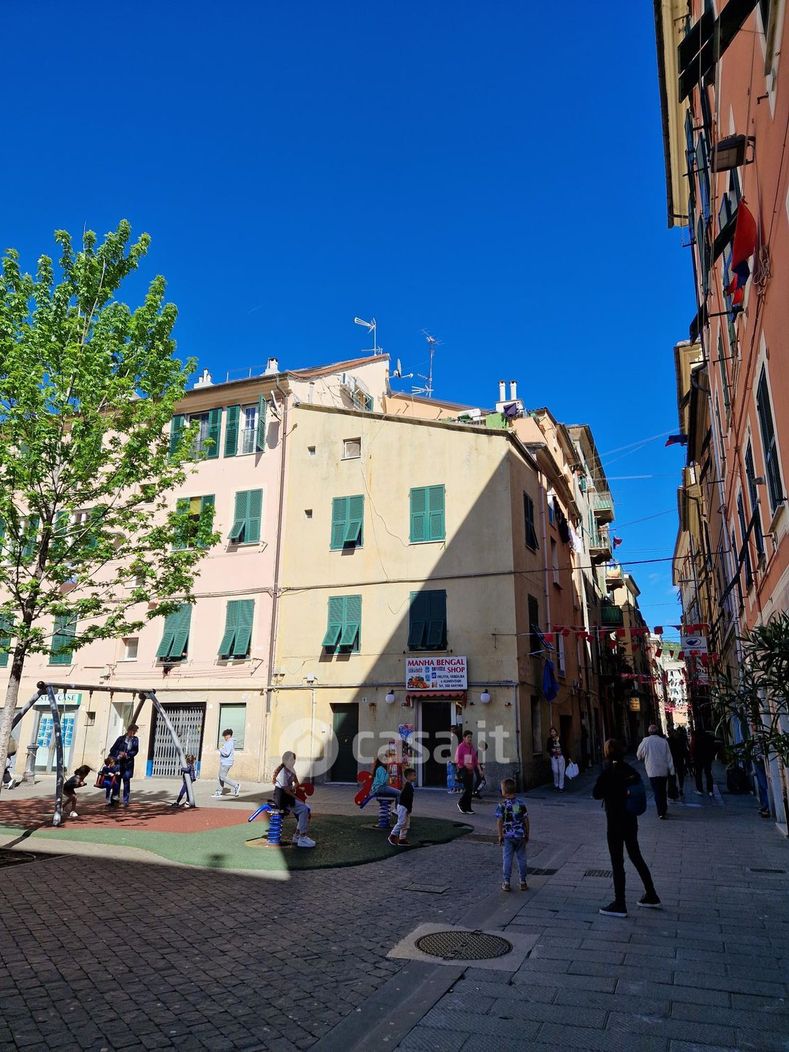 Palazzo in Vendita in Piazza Dei Micone 2 a Genova