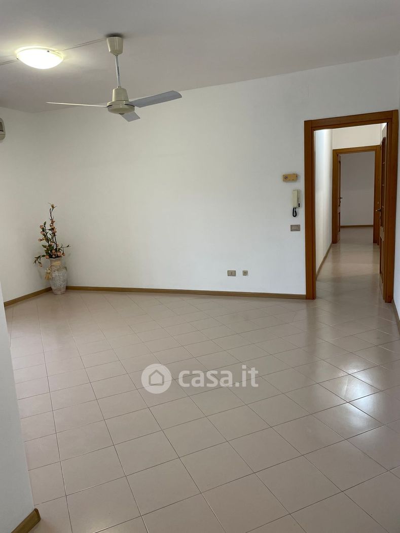 Appartamento in Vendita in Piazza degli sforza 9 a Cagliari