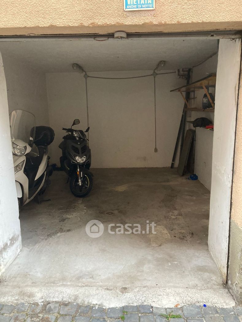 Garage/Posto auto in Vendita in Via Asmara 35 a Roma
