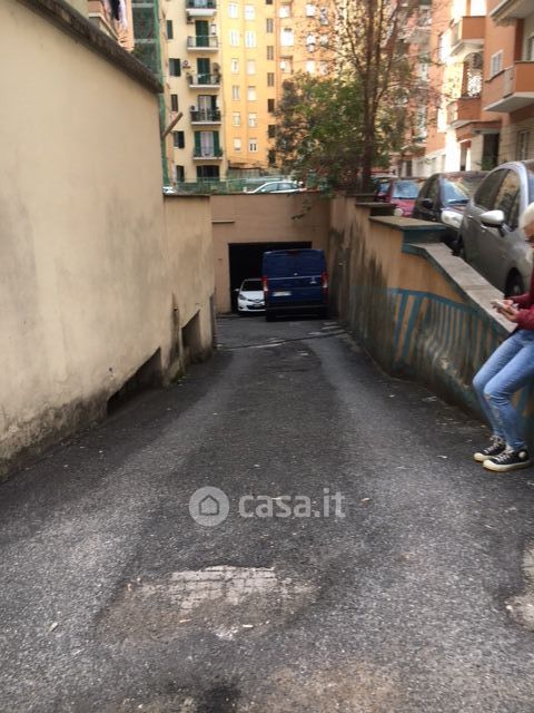 Garage/Posto auto in Vendita in Viale SOMALIA a Roma