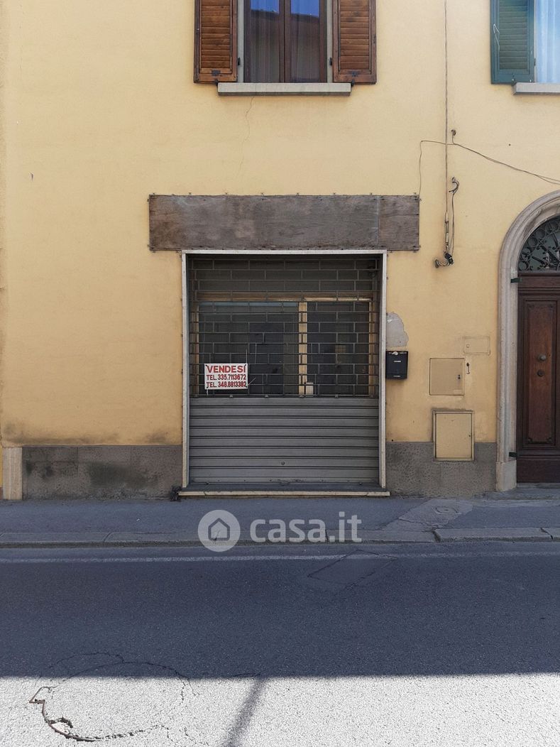 Negozio/Locale commerciale in Vendita in Via Padre Donzelli 281 a Monsummano Terme