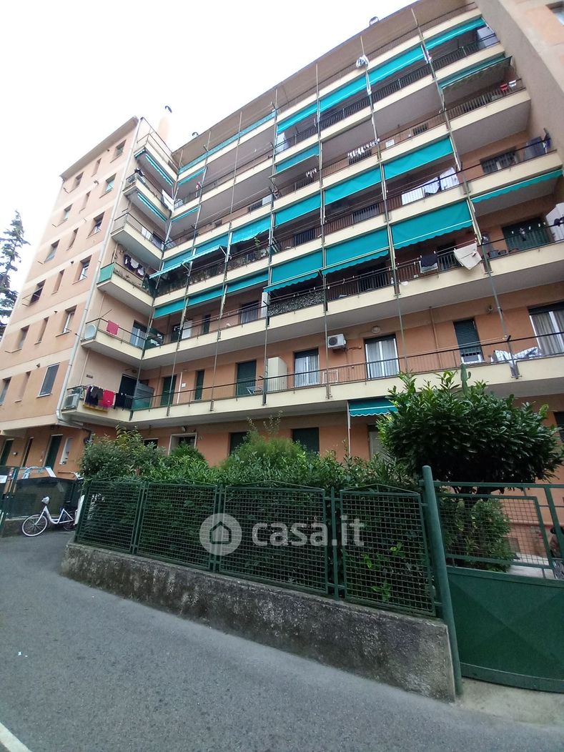 Appartamento in Vendita in Via Giovanni Arrivabene 56 a Genova