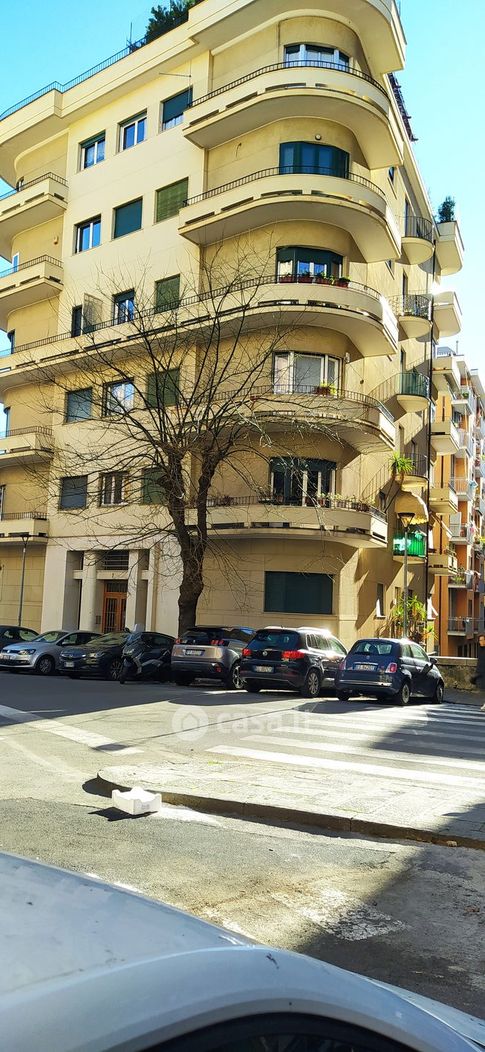 Appartamento in Vendita in Corso Mentana 7 a Genova