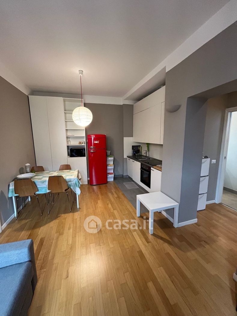 Appartamento in Affitto in Via Benaco 27 a Milano