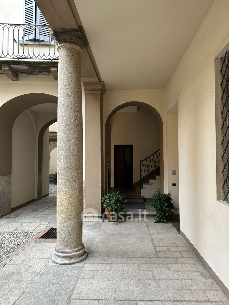 Appartamento in Vendita in Corso Giuseppe Mazzini a Pavia