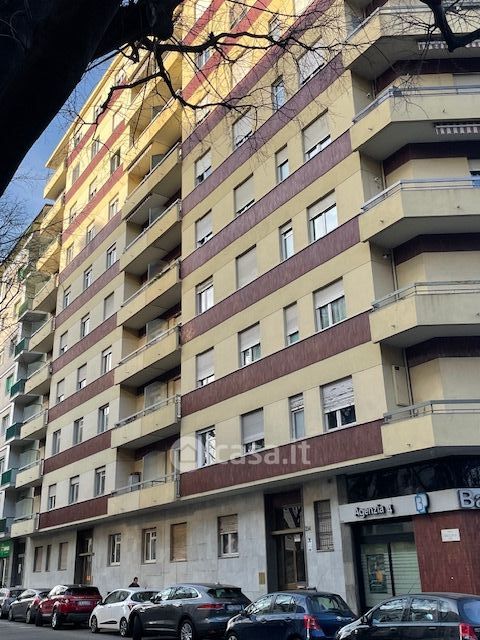 Appartamento in Affitto in Corso Sebastopoli 236 a Torino