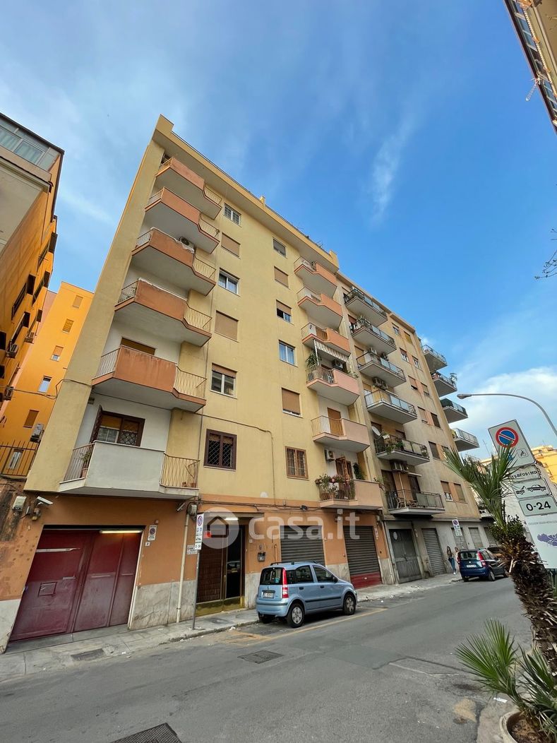 Appartamento in Vendita in Via G. Evangelista di Blasi 3 a Palermo