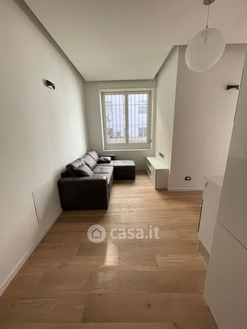 Appartamento in Affitto in Via Lomellina a Milano