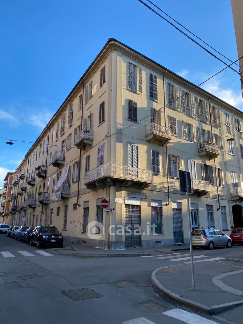 Appartamento in Vendita in Via Valprato 26 a Torino