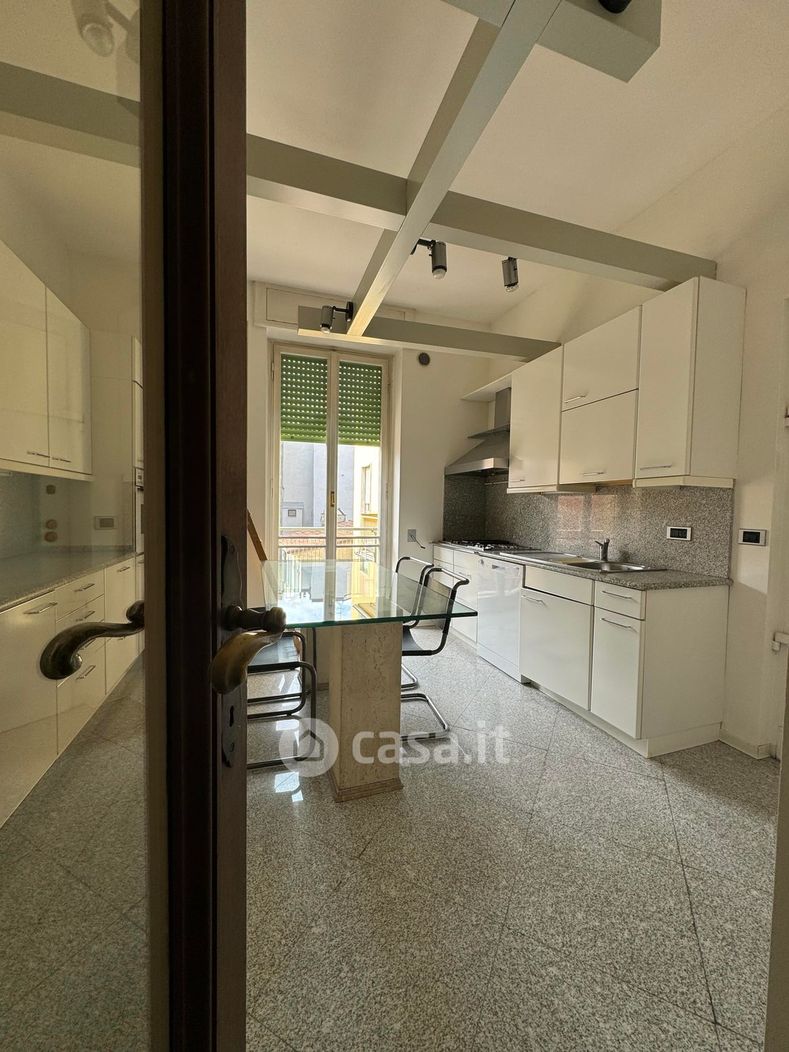 Appartamento in Affitto in Via Camillo Benso Cavour a Piacenza