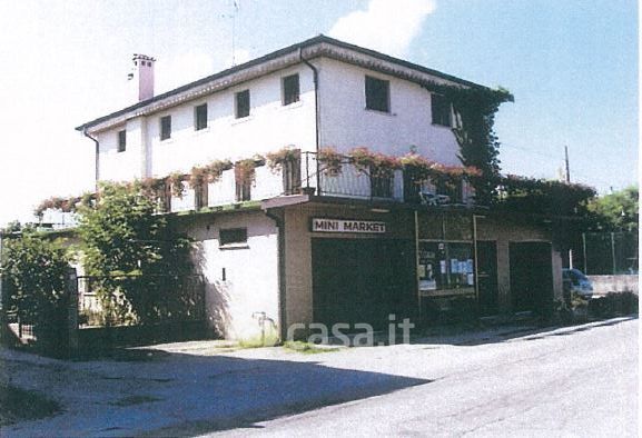 Rustico/Casale in Vendita in Via Piave a Fossalta di Portogruaro
