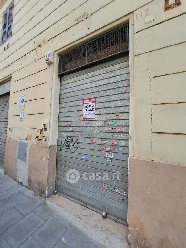 Negozio/Locale commerciale in Vendita in Via Montebello 117 a Roma