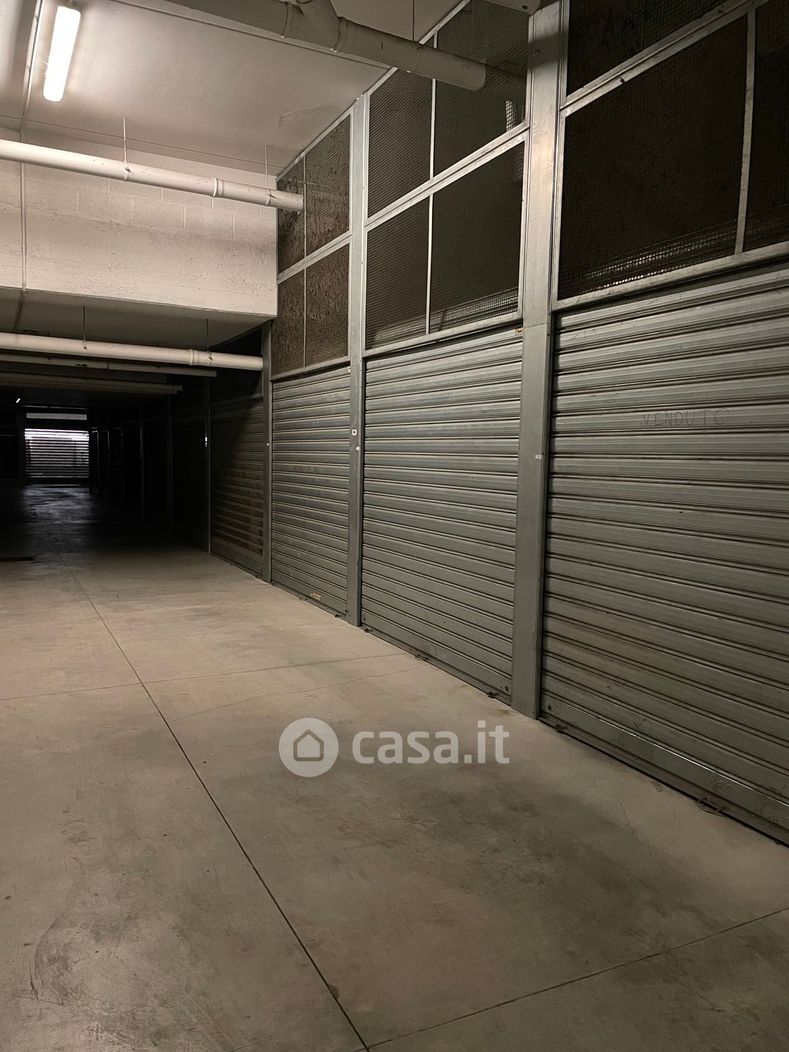 Garage/Posto auto in Affitto in Via Santa Croce di Magliano a Roma