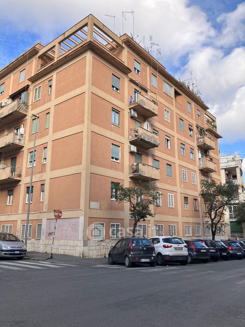 Appartamento in Vendita in Via Giovanni Stefano Roccatagliata 4 a Roma