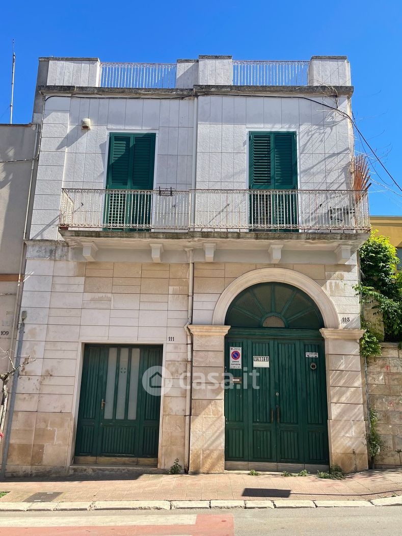 Casa indipendente in Vendita in Via San Francesco D'Assisi 111 a Rutigliano