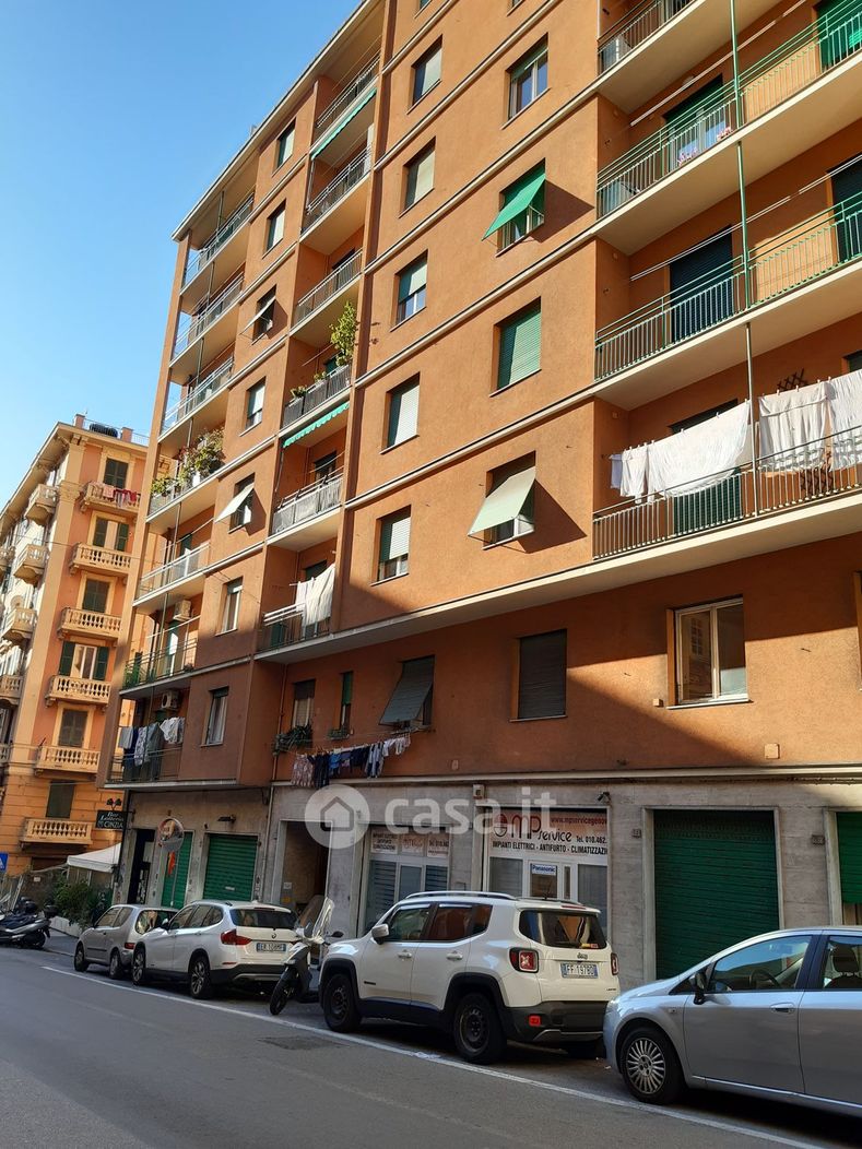 Appartamento in Vendita in Corso Luigi Andrea Martinetti 42 a Genova