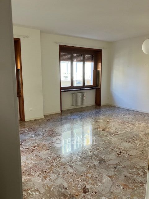 Appartamento in Vendita in Via Antonio Locatelli 37 a Bergamo