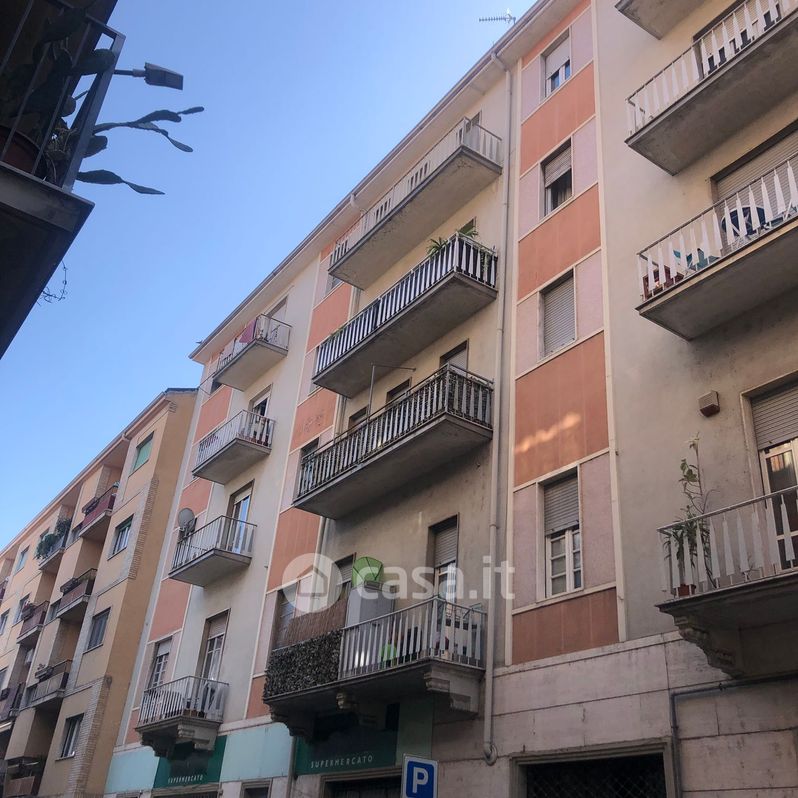 Appartamento in Vendita in Via Vincenzo Omedè 63 a Asti