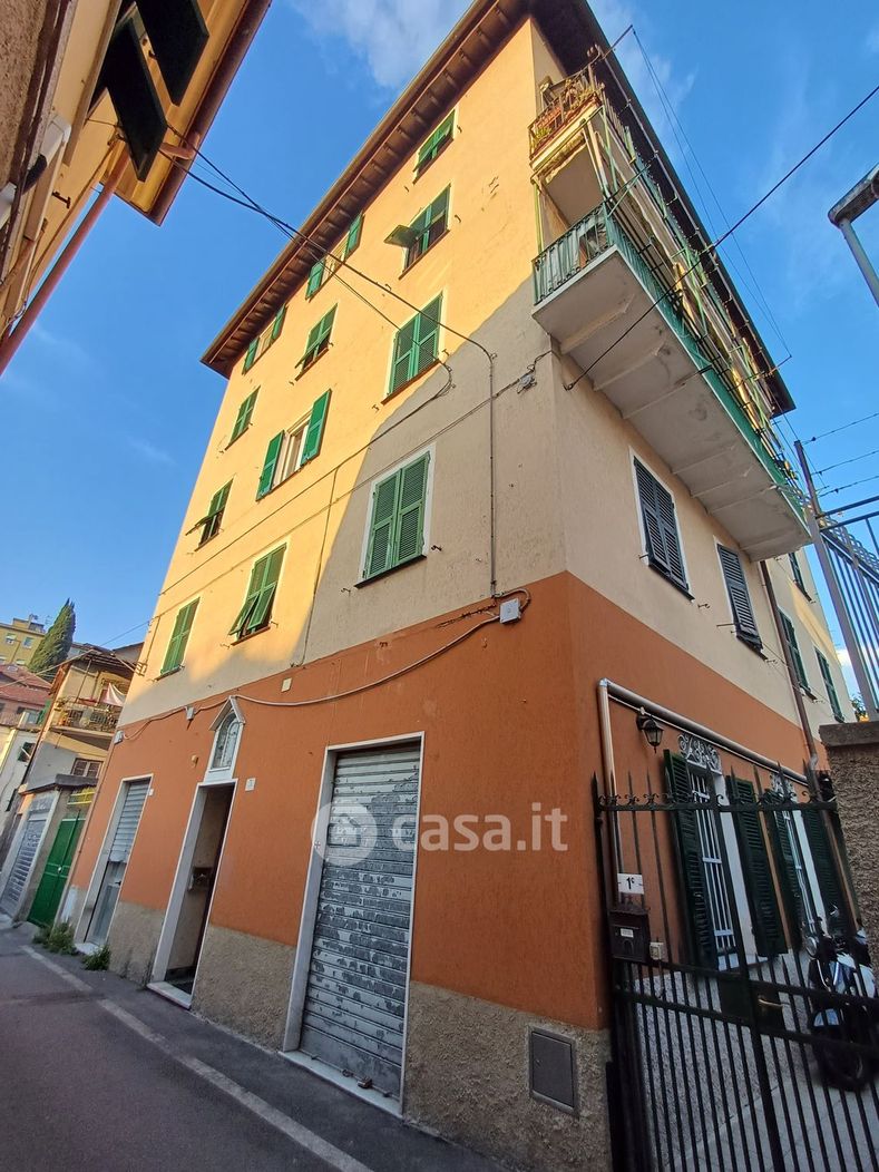 Appartamento in Vendita in Via Ligorna a Genova